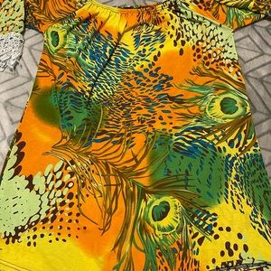 WinWin half sleeve lace tunic size L-XL